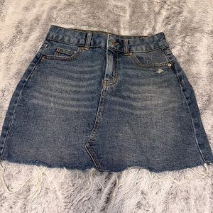 worn once 00 wild fable jean skirt
